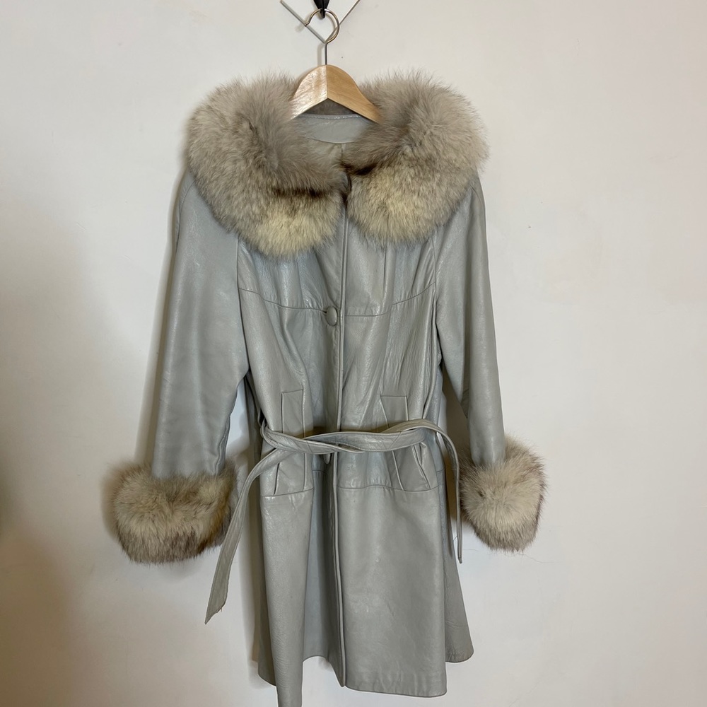 Gorgeous vintage leather and fur coat trench - Picture 7 of 16